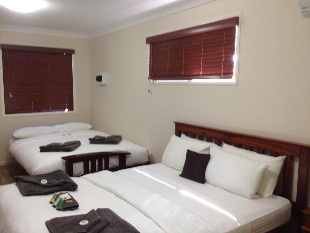 Mapleton Cabins&Caravan Park Buitenkant foto