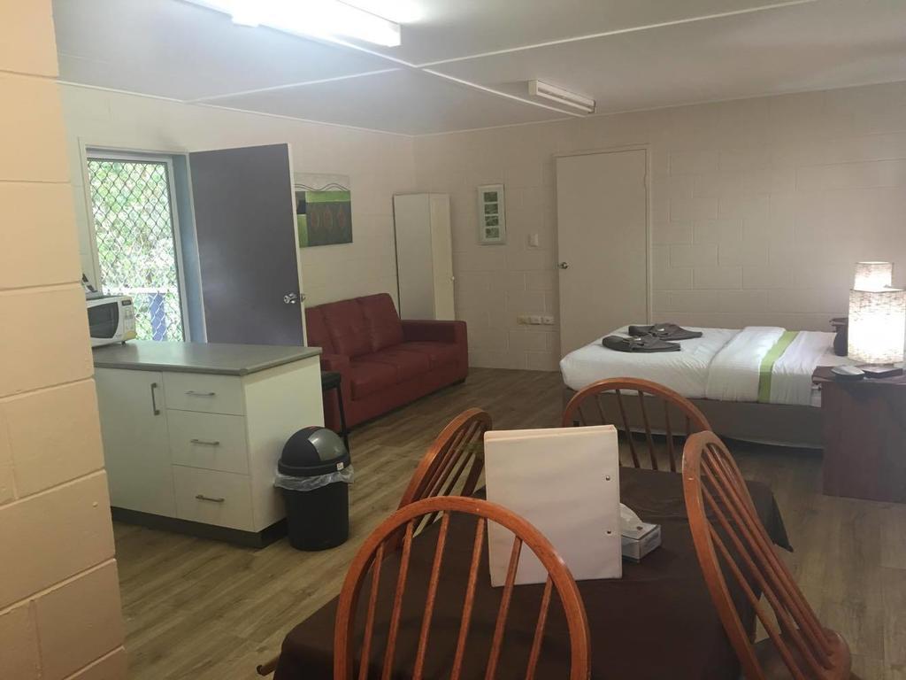 Mapleton Cabins&Caravan Park Buitenkant foto