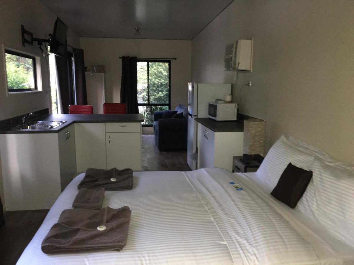 Mapleton Cabins&Caravan Park Buitenkant foto